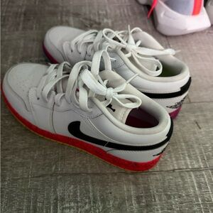 Nike Shoes Size 5 (Y) / Size 6.5 (W)